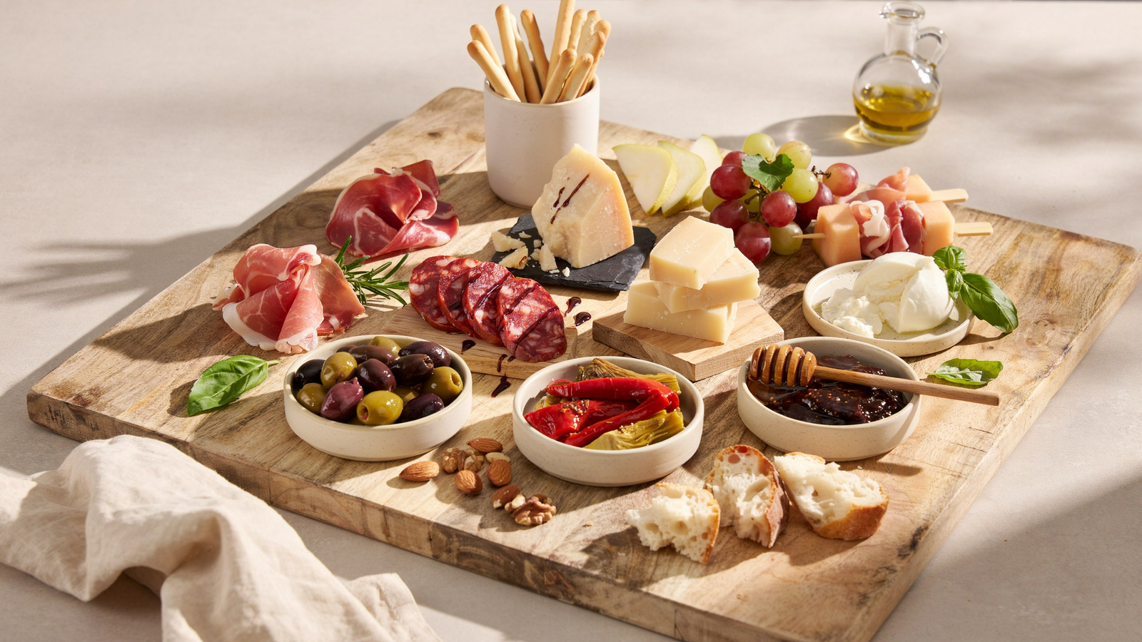 Classic Italian Charcuterie Board: Authentic Platter Ideas for the Perfect Meat and Cheese Charcuterie Board