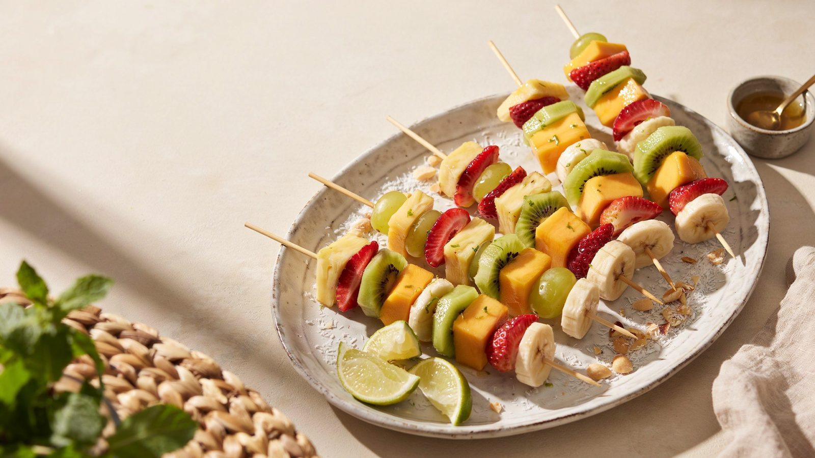 Tropical Fruit Kabobs: Easy, Vibrant Fruit Kabobs for Party-Perfect Entertaining